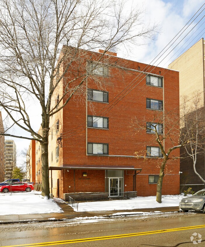 147 North Craig Apartments Apartments in Pittsburgh, PA
