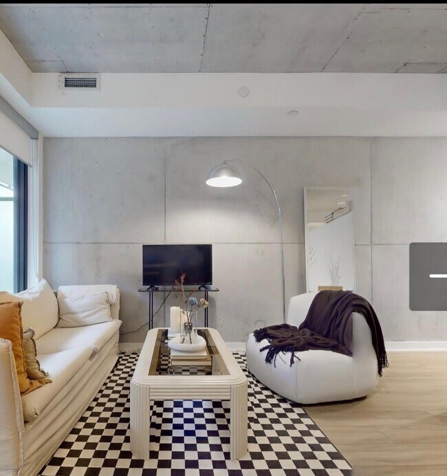 Photo du bâtiment - 458 Richmond St W