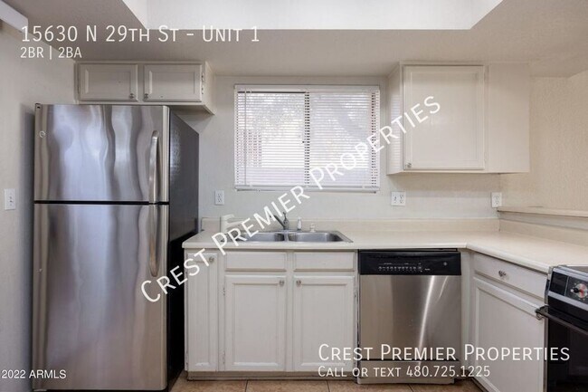 Foto del edificio - 15630 N 29th St