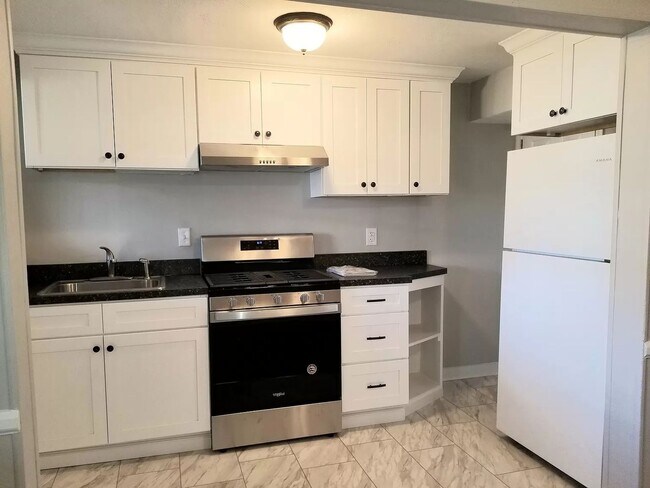 Building Photo - Charming 2 BR / 1 BA home in Lancaster City