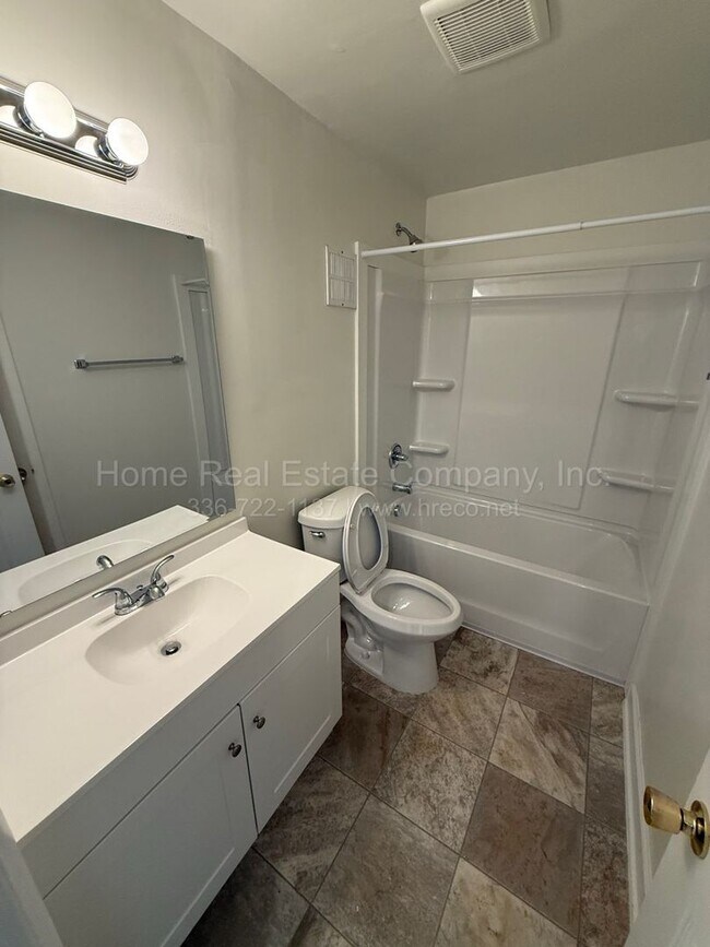 Foto del edificio - 632 Mulberry St SW