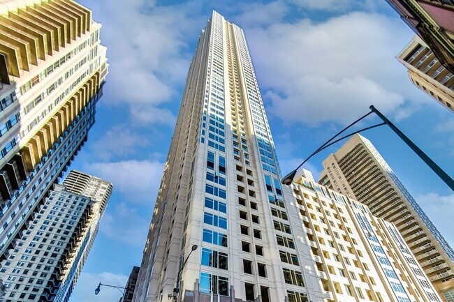 Foto del edificio - 33 W Ontario St