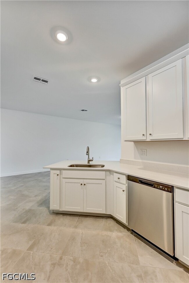 Building Photo - 20545 Hazelnut Ct S