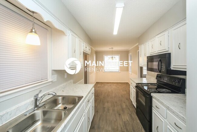 Building Photo - 4 Bedroom Pet-Friendly Home in Southaven, ...
