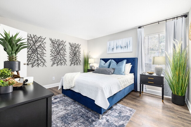 Building Photo - Serena Apartment Homes