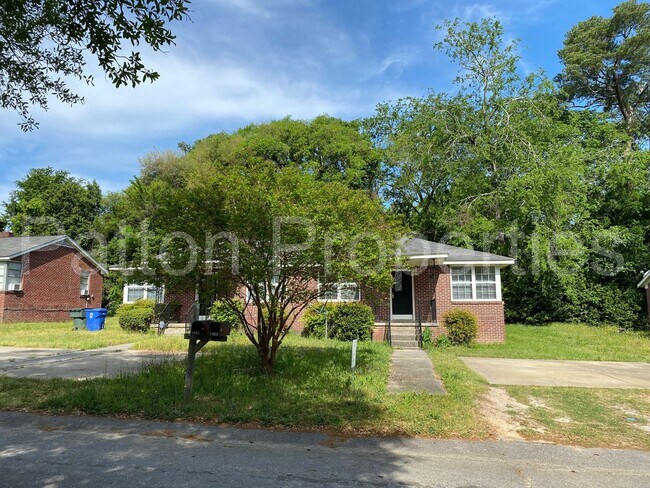 Foto del edificio - 1021-1023 Munsen Springs Drive - Inside CoC - R16501-02-13