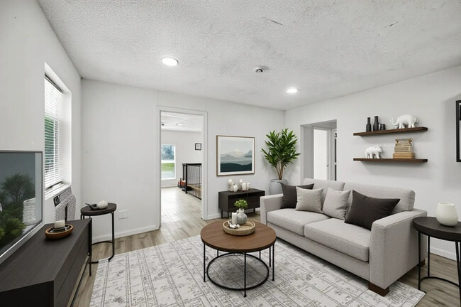 Building Photo - 320 T a Carroll Ave