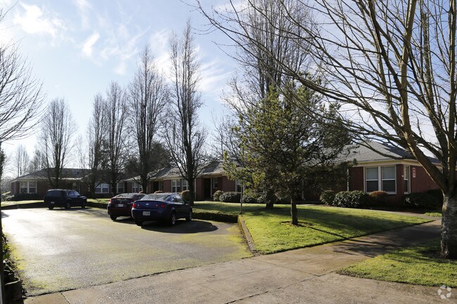 Building Photo - Irvington Court