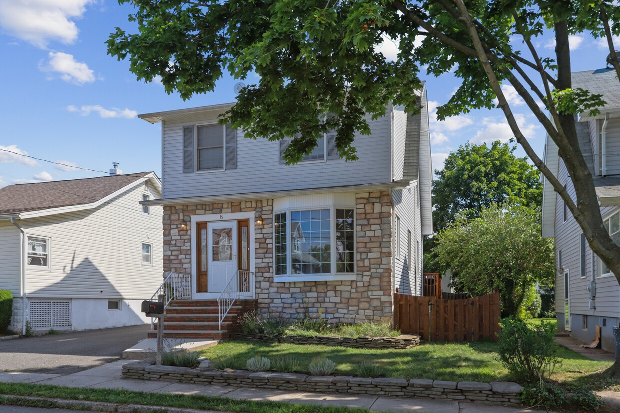 8 Garden Pl, Cranford, NJ 07016 House Rental in Cranford, NJ
