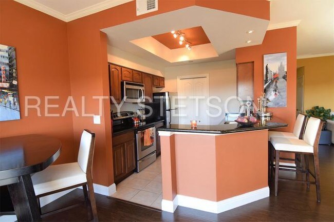 Building Photo - 6000 Shepherd Mountain Cv