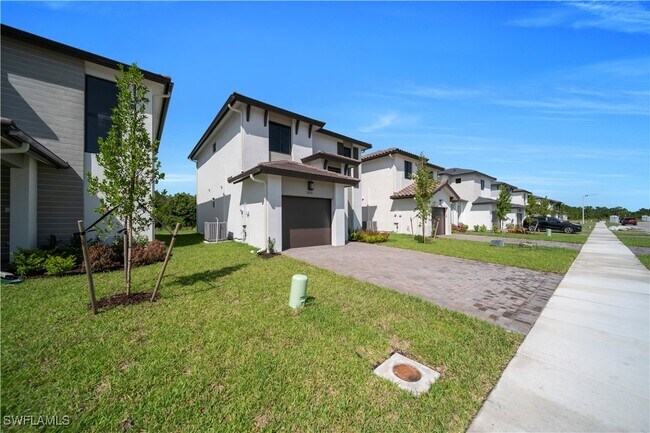 Foto del edificio - 5836 Agostino Way