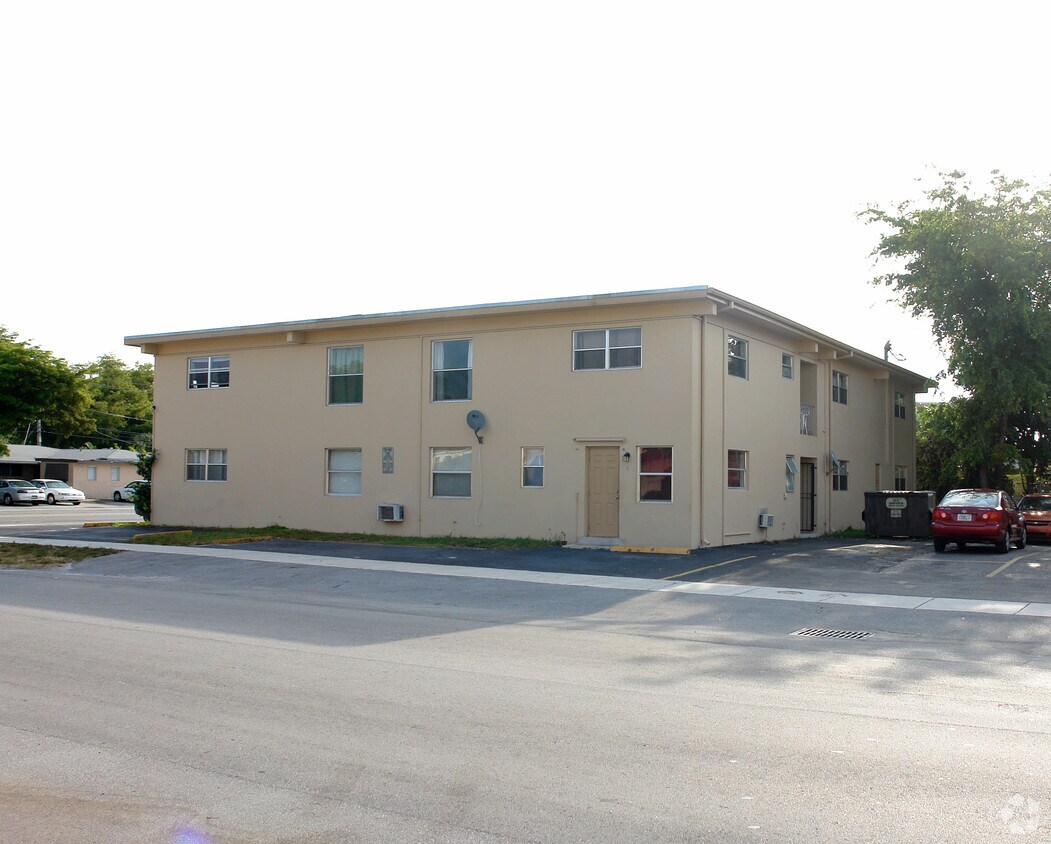 Exterior - 3770 SW 1st St