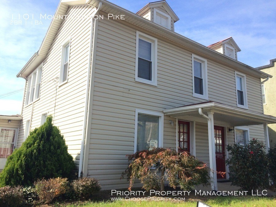 Primary Photo - 2 Bedroom 1 Bath Townhome Near EMU