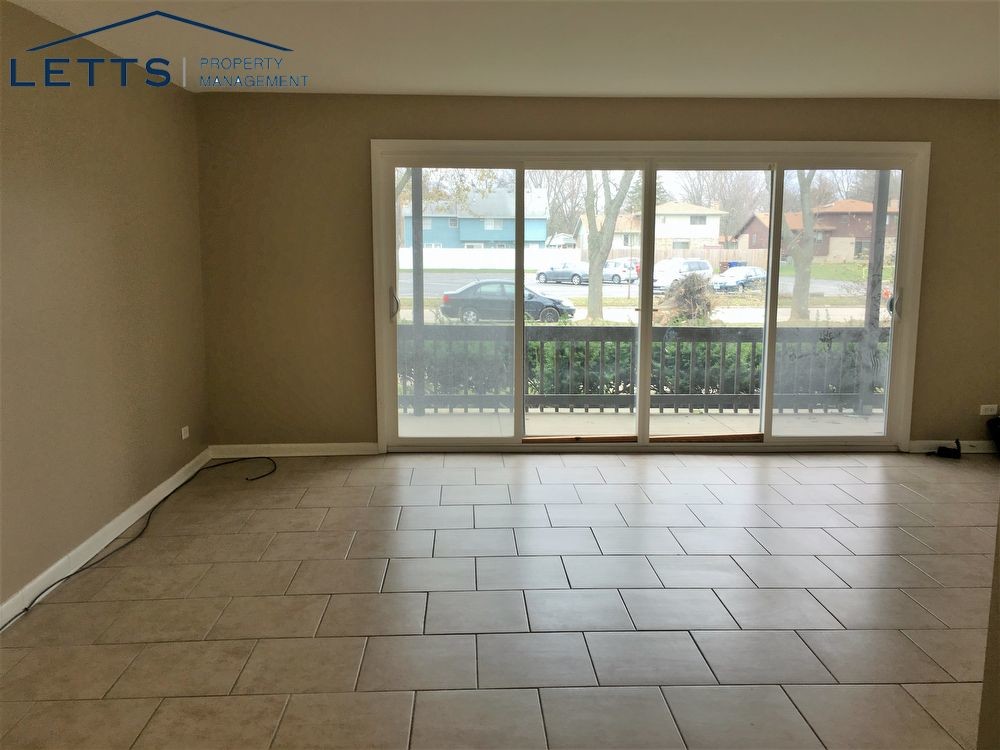 Primary Photo - 436 N Roberts Dr