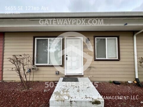 Foto principal - 5655 SE 123rd Ave