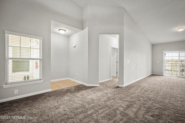 Foto del edificio - 4920 Key Lime Dr