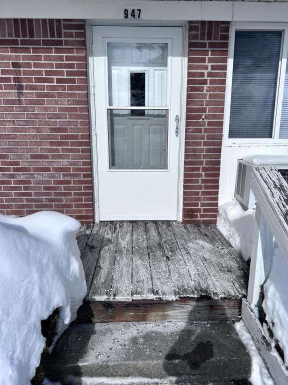 Building Photo - 947 W McKay Rd