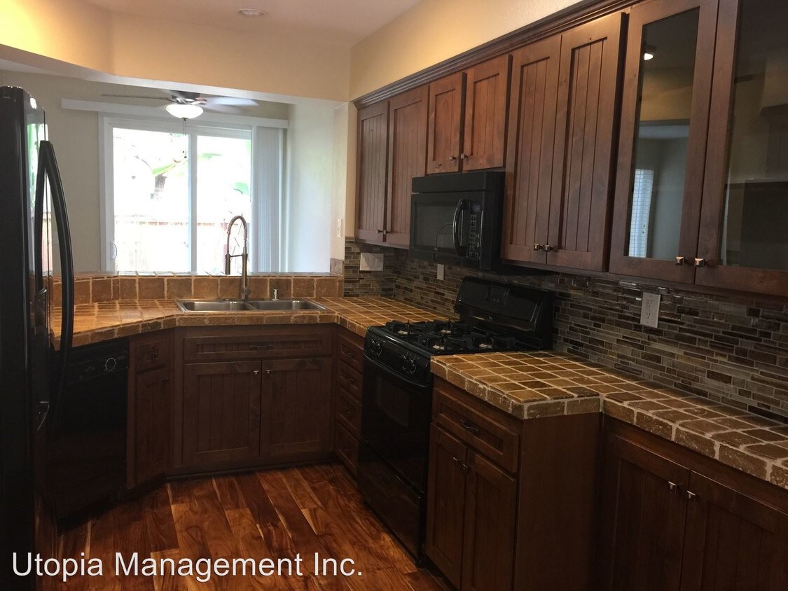 11354 Via Rancho San Diego, El Cajon, CA 92019 House Rental in El