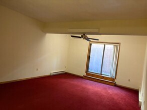 Building Photo - 402 W Dayton St