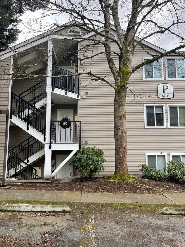 Primary Photo - Adorable 2bd Juanita condo!