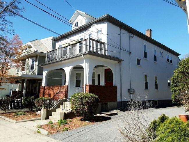 Foto del edificio - 105 W Adams St