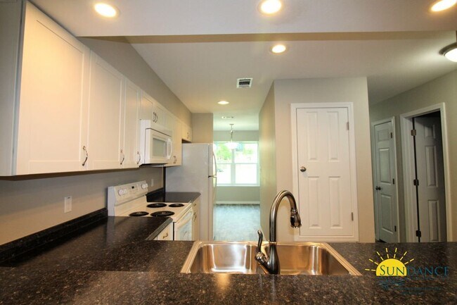 Foto del edificio - 1503 Green Acres Blvd