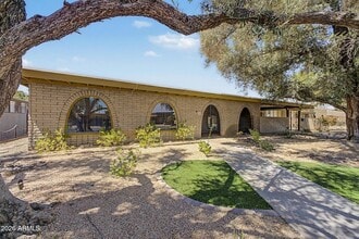 Building Photo - 3734 E Montecito Ave