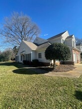 Building Photo - 8743 Fox Chase Ln