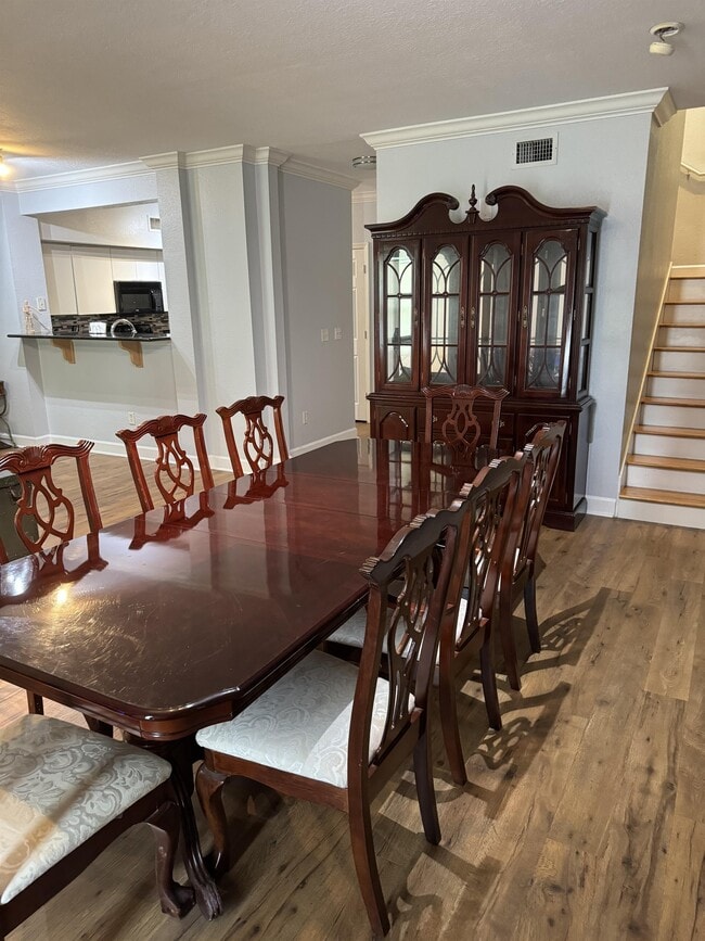 Building Photo - 204 E South St