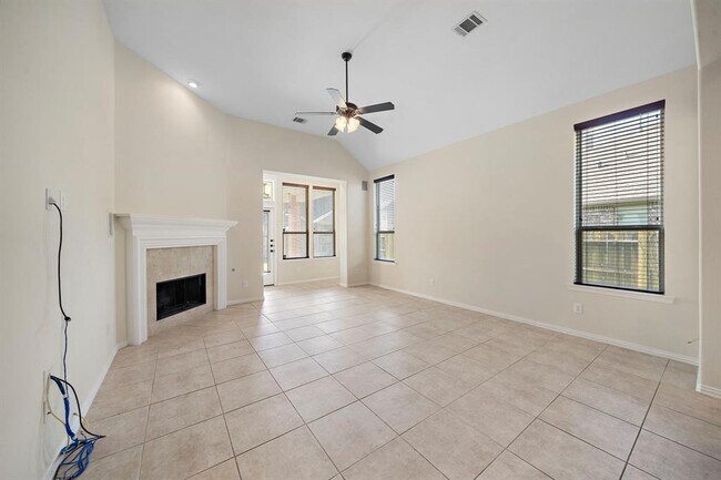 Building Photo - 614 Dunlavy Ln
