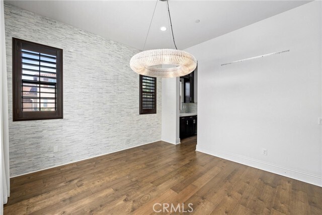 Building Photo - 62 Holmes Pl