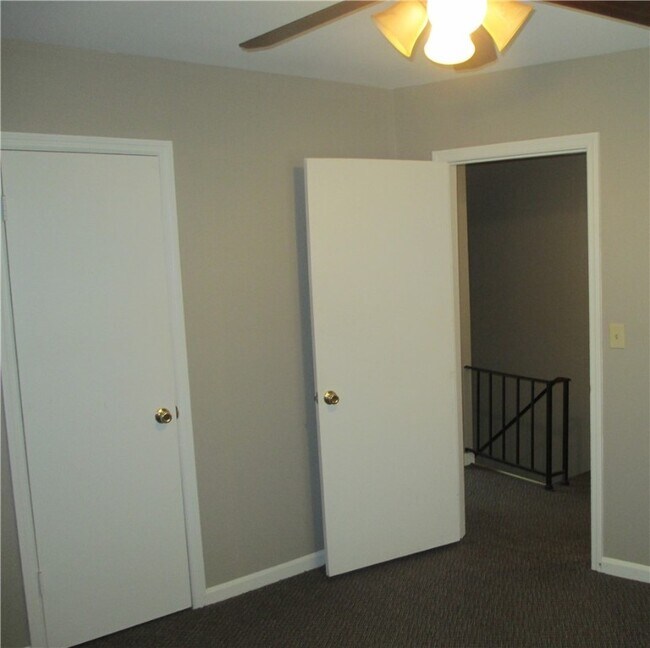 Foto del edificio - 401 Greenville St