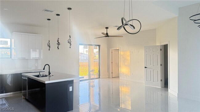 Foto del edificio - 2608 NW 3rd Pl