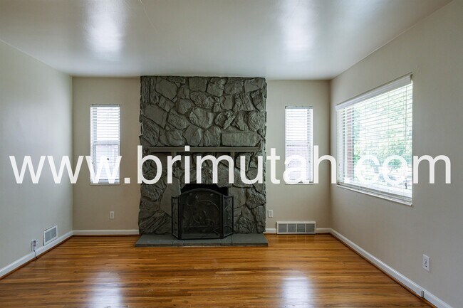 Photo - 1840 Westminster Ave House