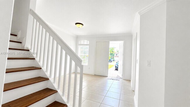 Foto del edificio - 8102 SW 118th Pl