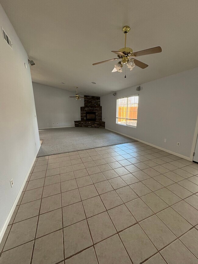 Foto del edificio - 3800 Collier St