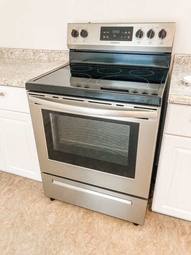 KITCHEN - 200 Day St