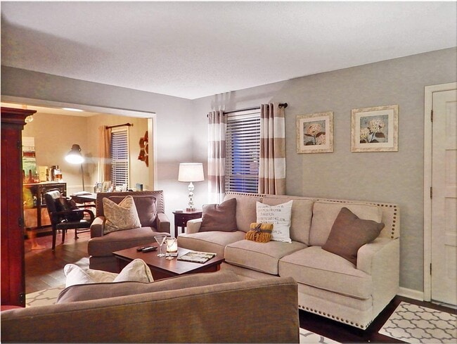 Building Photo - 461 Dove Valley Rd