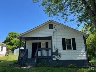 Building Photo - 1417 Essex Ave