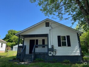 Building Photo - 1417 Essex Ave