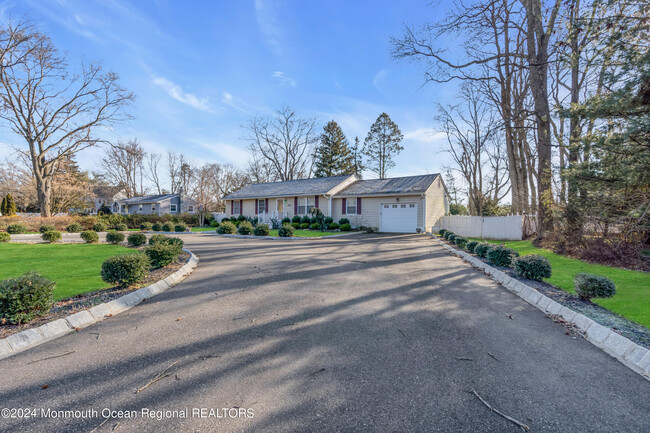 Building Photo - 427 Gordons Corner Rd