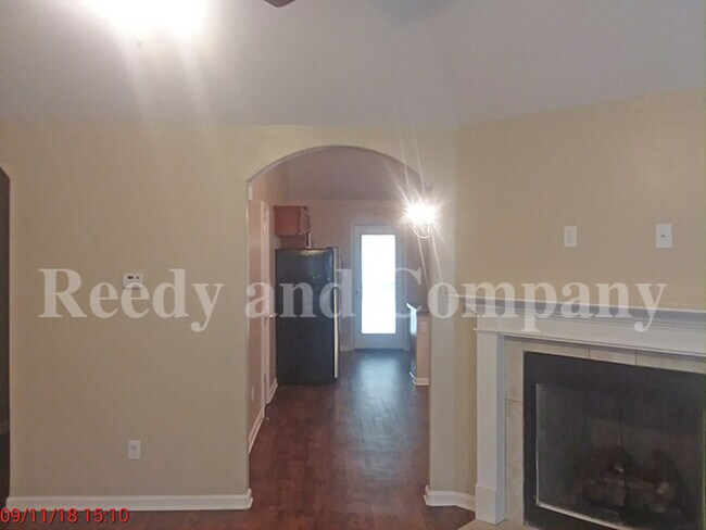 Building Photo - 5350 Meegan Dr