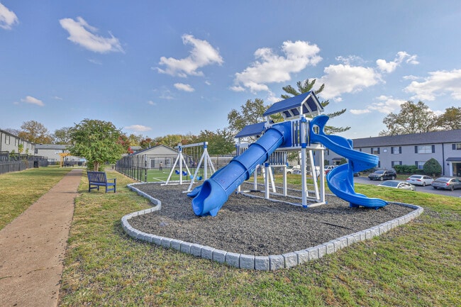 Playground - z-080625-Solana Apartments