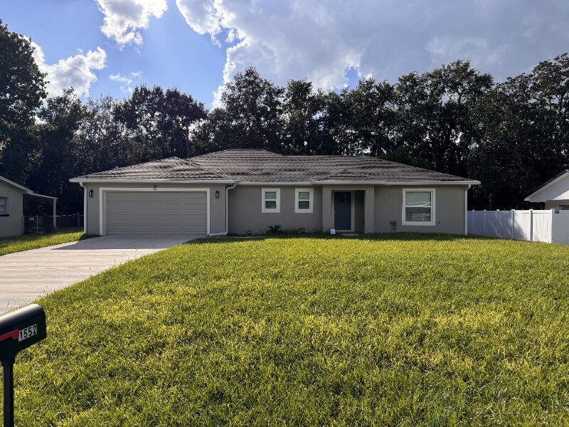 Primary Photo - 1552 Churchill Ct