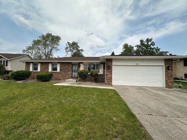 Foto del edificio - 2836 W 63rd Ln