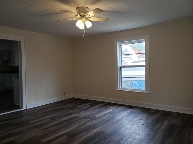 Building Photo - 11 Second Street EAST Laurinburg, NC 28352