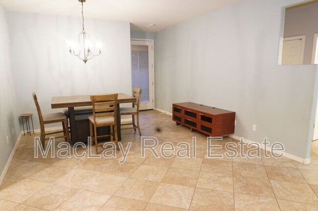 Foto del edificio - 2981 E Nighthawk Wy