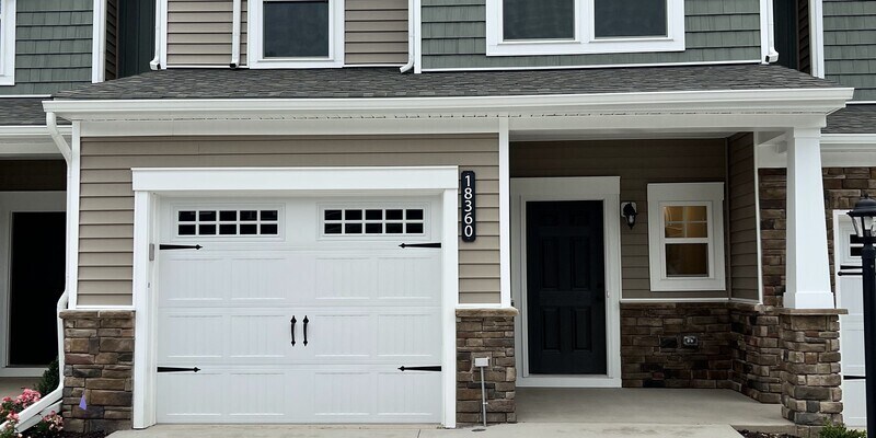 Primary Photo - 18360 Palisades Ct, Moseley, VA, 23120