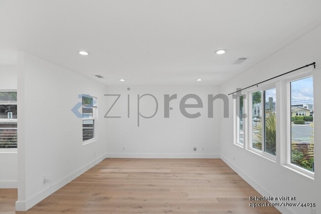Building Photo - 4300 Adeline St