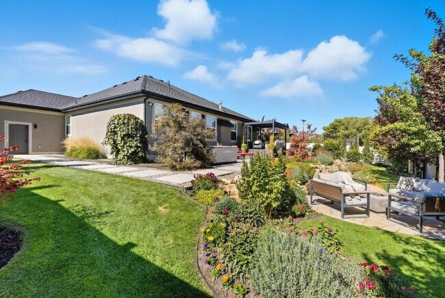 Foto del edificio - 5887 S Murray Holw Ln